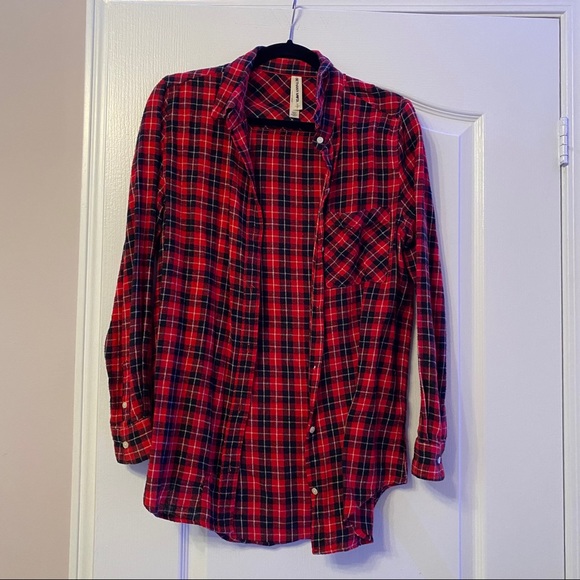 💕 • Red/Black Flannel - Picture 2 of 2